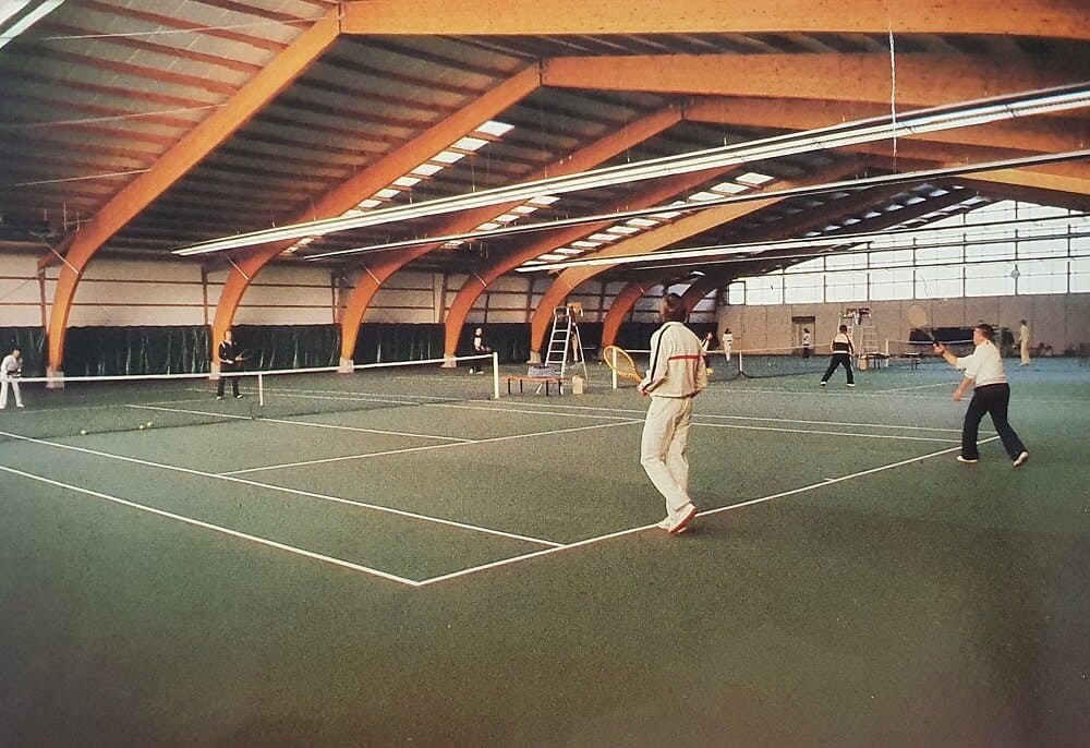Tennishalle von innen